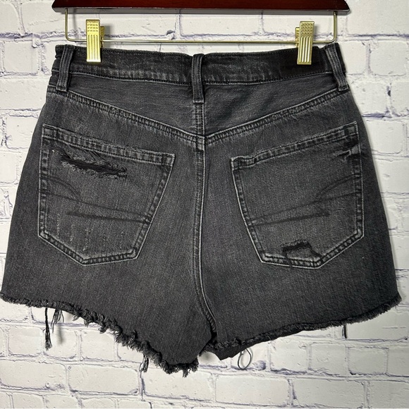 American Eagle Outfitters Black Distressed Jean Shorts Size 6 - Picture 2 of 4